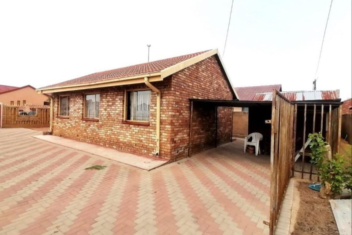 3 bedroom house available in Mabopane - Photo 3