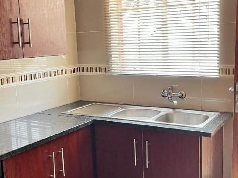 3 bedroom house available for rental in Amadasig Pretoria north - Photo 3
