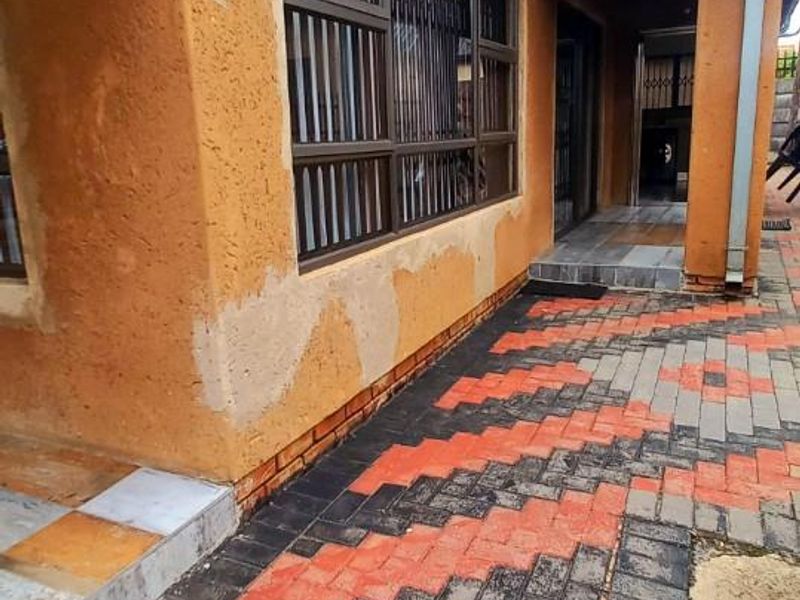 MORDEN FAMILY HOME FOR SALE IN GA-RANKUWA - Photo 7