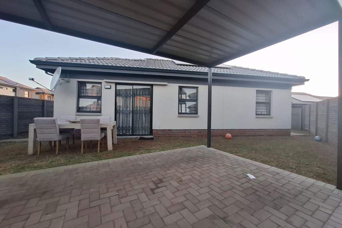 House For Sale in Leopard's Rest Security Estate, Albertsdal, Alberton - Photo 2