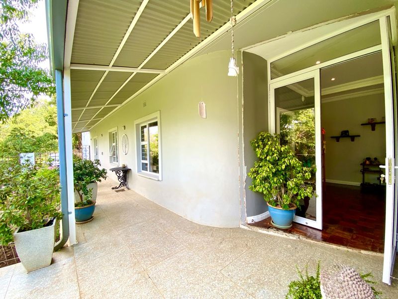 6 Bed Family House To Rent in Emmarentia, Johannesburg - Photo 2