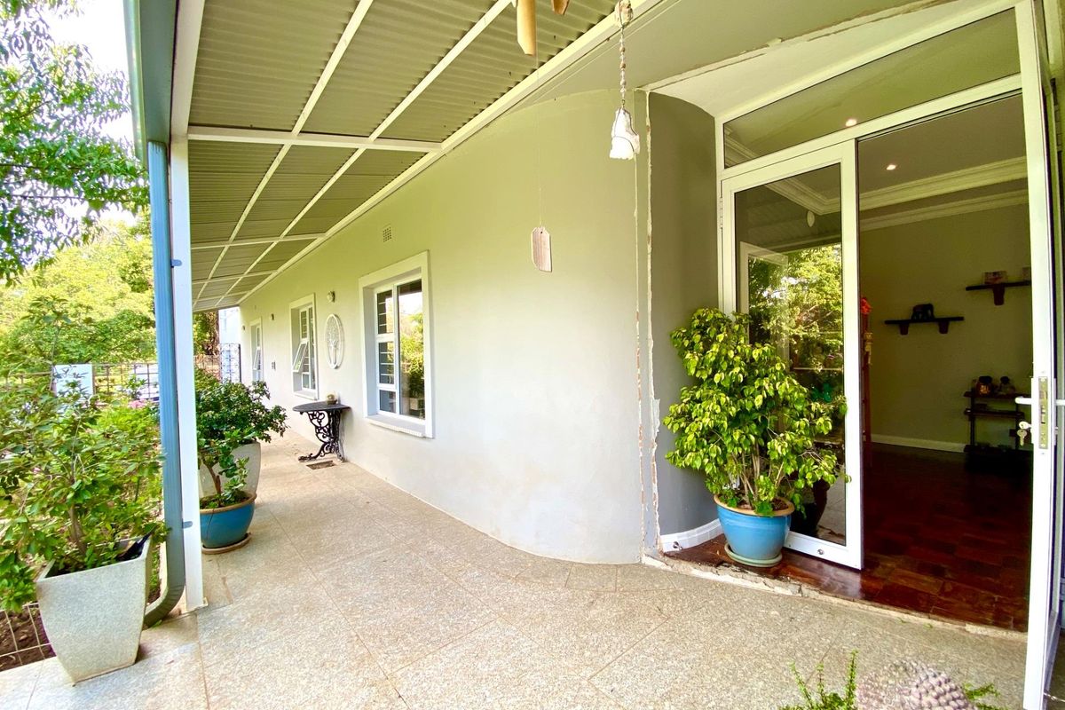 6 Bed Family House To Rent in Emmarentia, Johannesburg - Photo 2