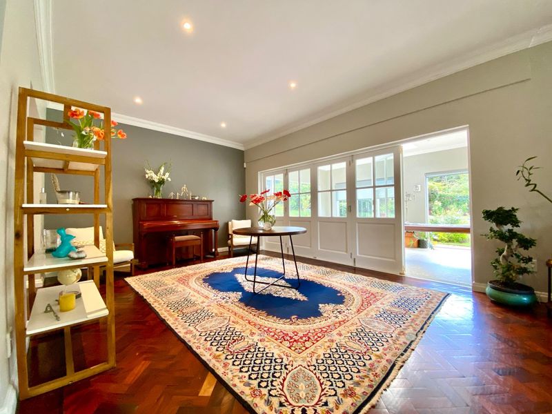 6 Bed Family House To Rent in Emmarentia, Johannesburg - Photo 4