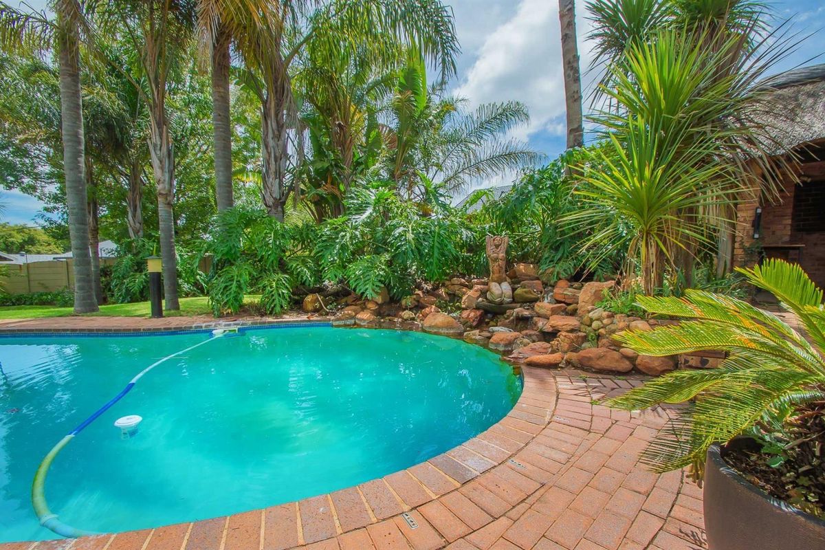 The Ultimate Family Home in Florida Park - Photo 3