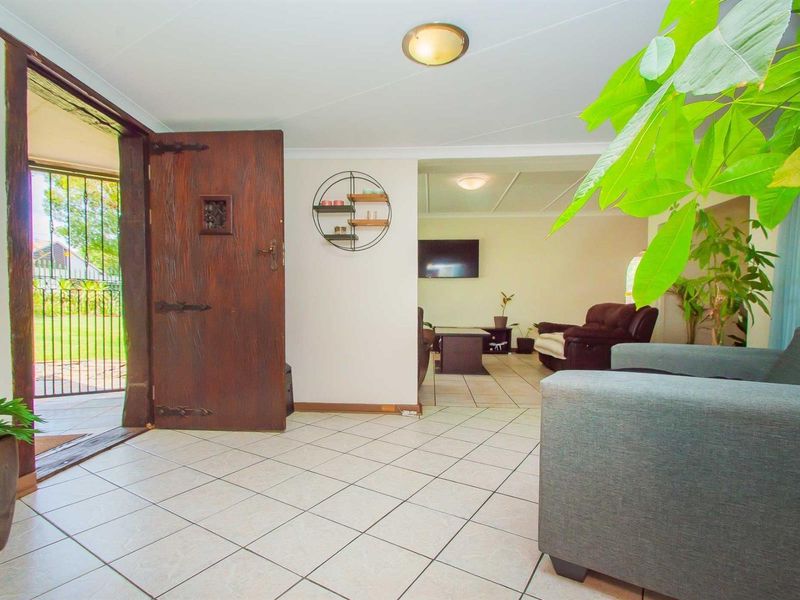 The Ultimate Family Home in Florida Park - Photo 4