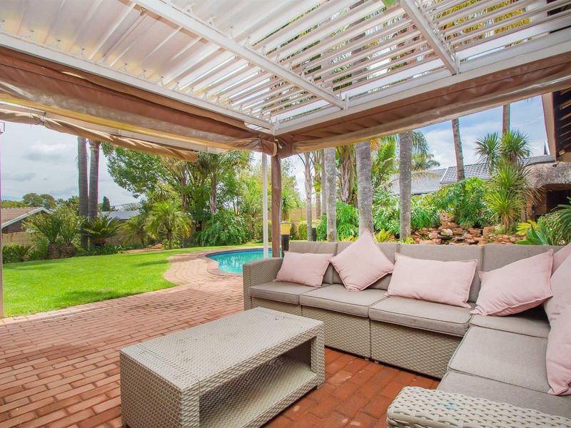 The Ultimate Family Home in Florida Park - Photo 2