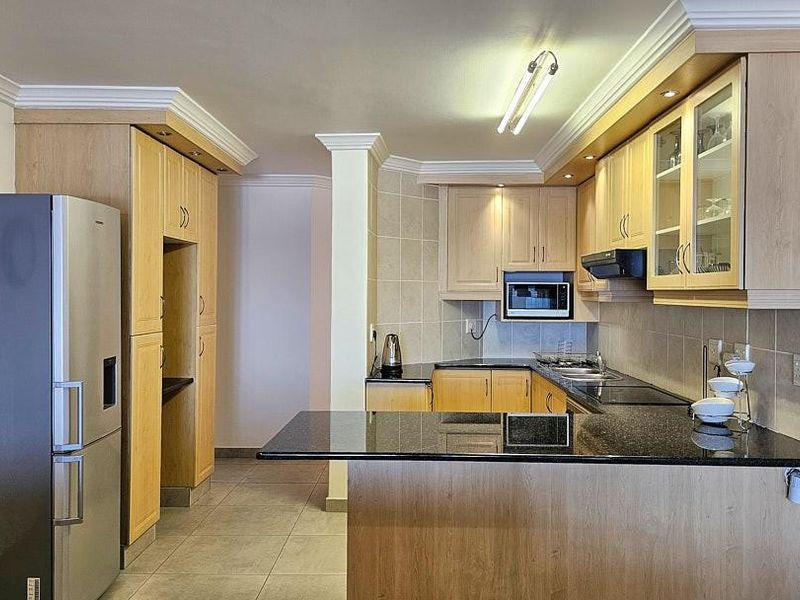 Newly upgraded Apartment  with Spectacular Sea Views - Photo 10