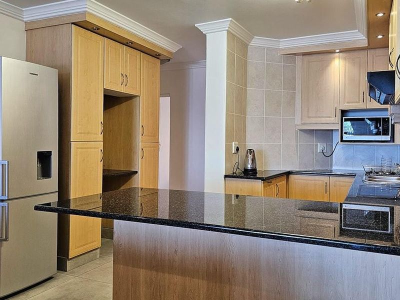Newly upgraded Apartment  with Spectacular Sea Views - Photo 4