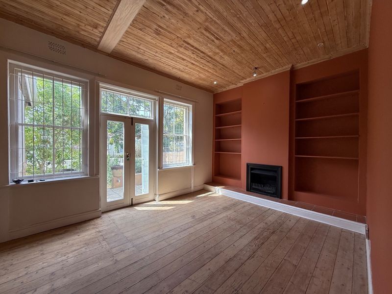 Three Bedroom Victorian House To Rent in Observatory - Photo 1