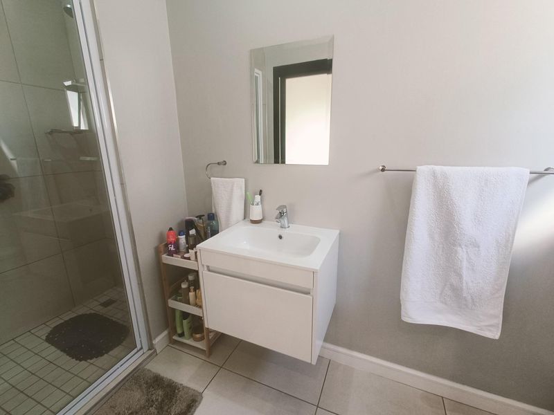 Apartment To Rent in Emberton Estate, Gillitts, Kloof, KwaZulu Natal - Photo 7