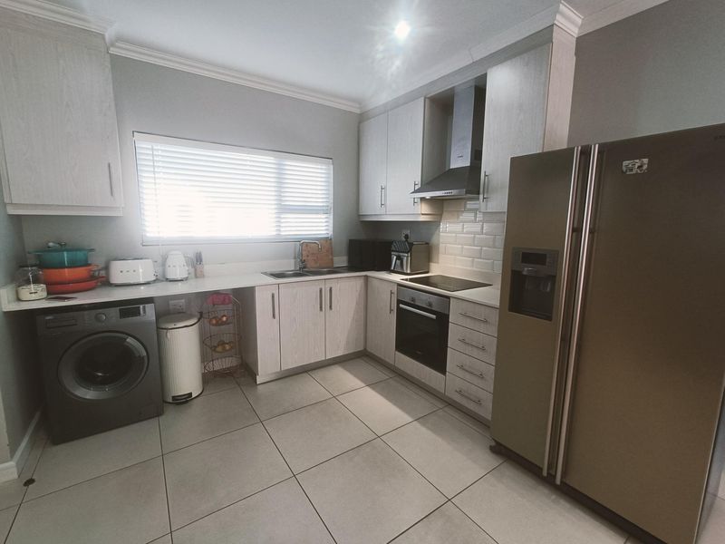 Apartment To Rent in Emberton Estate, Gillitts, Kloof, KwaZulu Natal - Photo 2