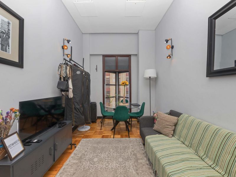 Sleek Duplex in Mutual Heights with Secure Parking and Storeroom included - Photo 4