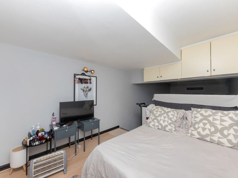 Sleek Duplex in Mutual Heights with Secure Parking and Storeroom included - Photo 10