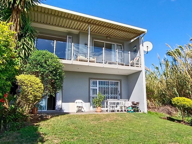 Beautifully Designed Cluster Home in Sought-After Gonubie View - Photo 3