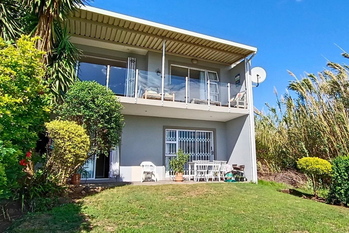 Beautifully Designed Cluster Home in Sought-After Gonubie View - Photo 3