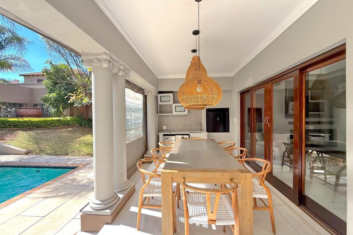 Contemporary Elegance on a Prime Corner Stand in Dainfern Valley Estate - Photo 2