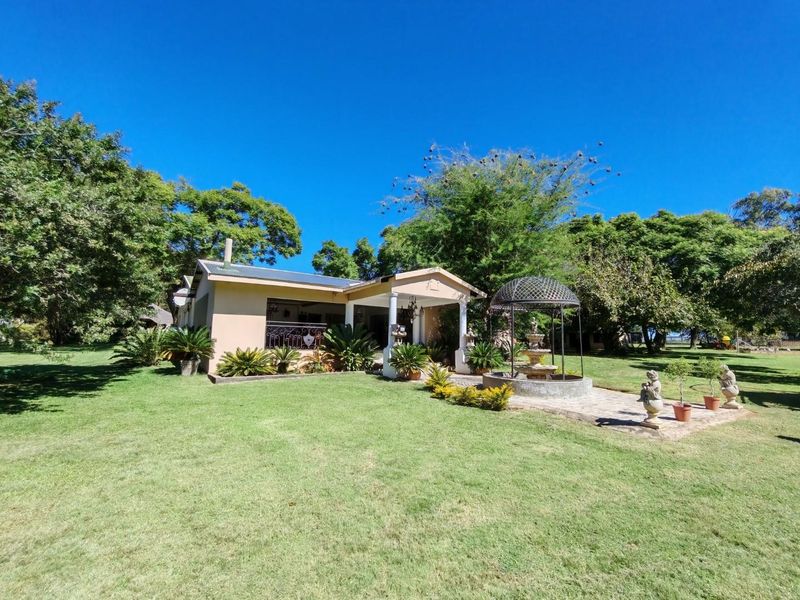 Cattle and Game Farm with abundant water and infrastructure for sale near Modimolle - Photo 2