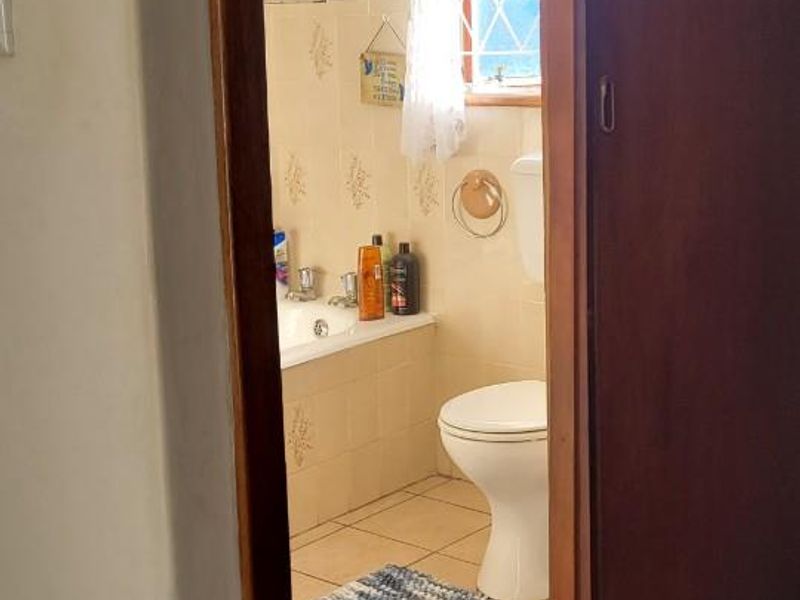 10.1 HA Farm for sale,with 5 Bedroom family home and Flatlet For Sale in Greenbushes,PE - Photo 8