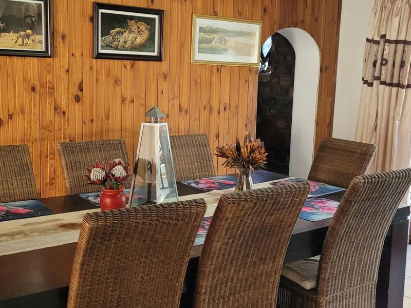 10.1 HA Farm for sale,with 5 Bedroom family home and Flatlet For Sale in Greenbushes,PE - Photo 3