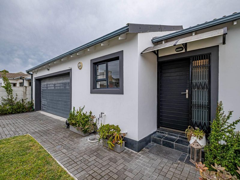 2 Bedroom House For Sale in Mount Pleasant - Photo 3