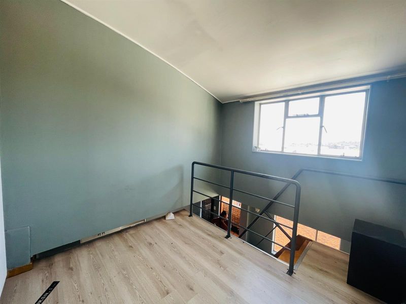 Apartment to Let in Auckland Park, Johannesburg - Photo 9