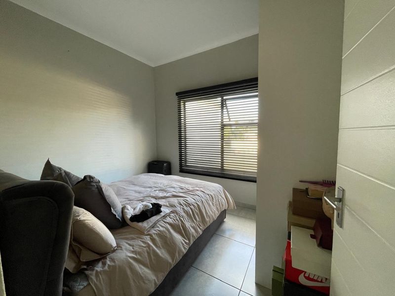 2bed 1 Bath Investment apartment - Photo 9