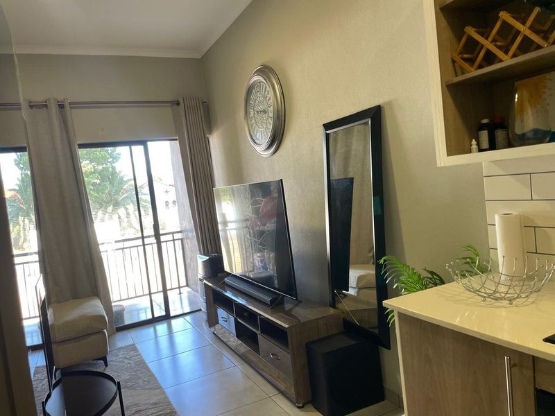 2bed 1 Bath Investment apartment - Photo 3