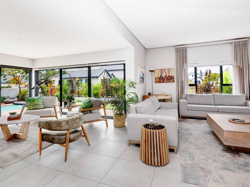 Elegant Single-Storey Living in La Vue, Val de Vie Estate - Photo 7