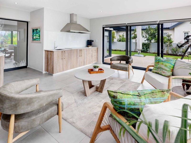 Elegant Single-Storey Living in La Vue, Val de Vie Estate - Photo 9