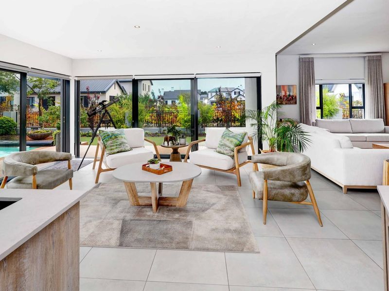 Elegant Single-Storey Living in La Vue, Val de Vie Estate - Photo 8