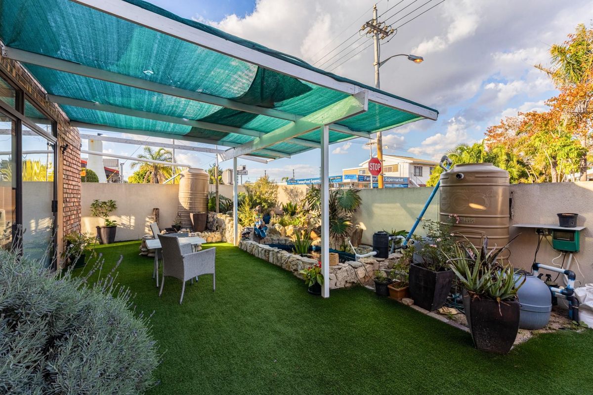 One Of A kind Duplex in gated complex - Photo 5