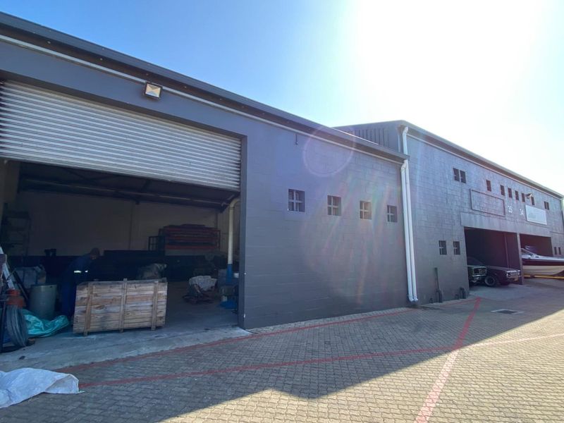 420m2 Warehouse To Let in Epping Industrial with Exclusive Yard Space - Photo 2
