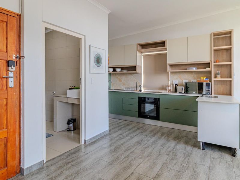 Apartment To Rent in Cape Town City Centre, Cape Town - Photo 7