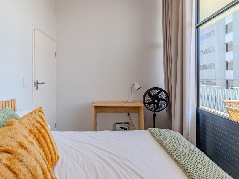 Apartment To Rent in Cape Town City Centre, Cape Town - Photo 9