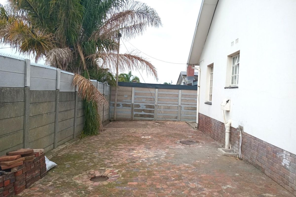 Going Going Gone!! Fixer -upper dream... - Photo 5