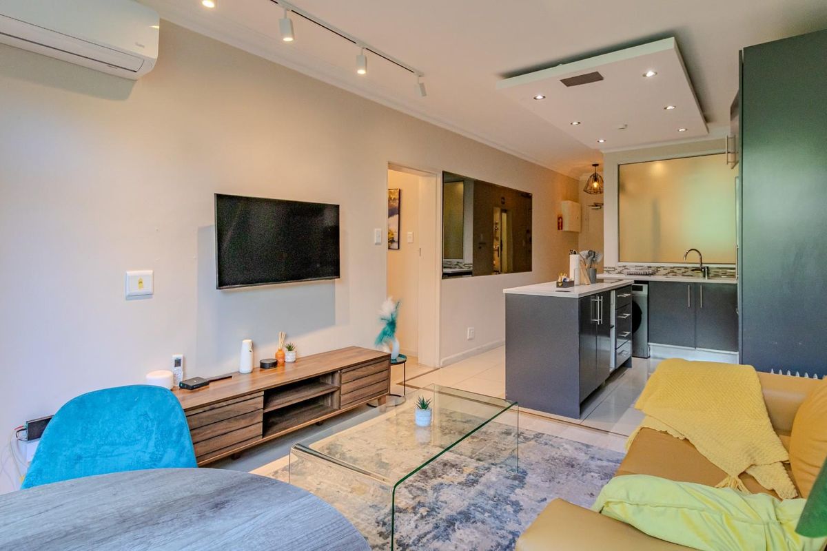 Furnished One Bed Apartment To Rent in Cape Town City Centre, Cape Town - Photo 2