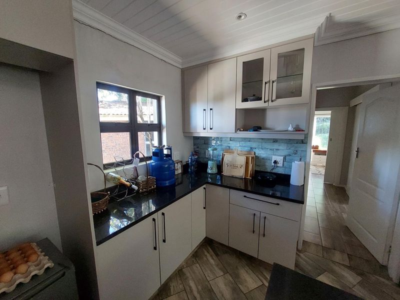 immaculate 3 bed 2 bath House To Rent in Clarendon - Photo 10