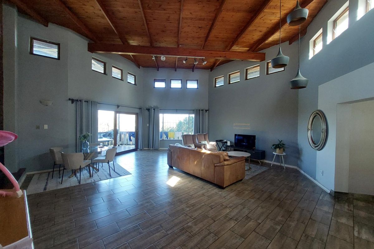 immaculate 3 bed 2 bath House To Rent in Clarendon - Photo 4