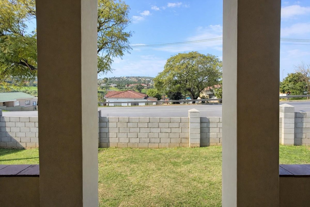 House To Rent in Mosel, Uitenhage - Photo 3