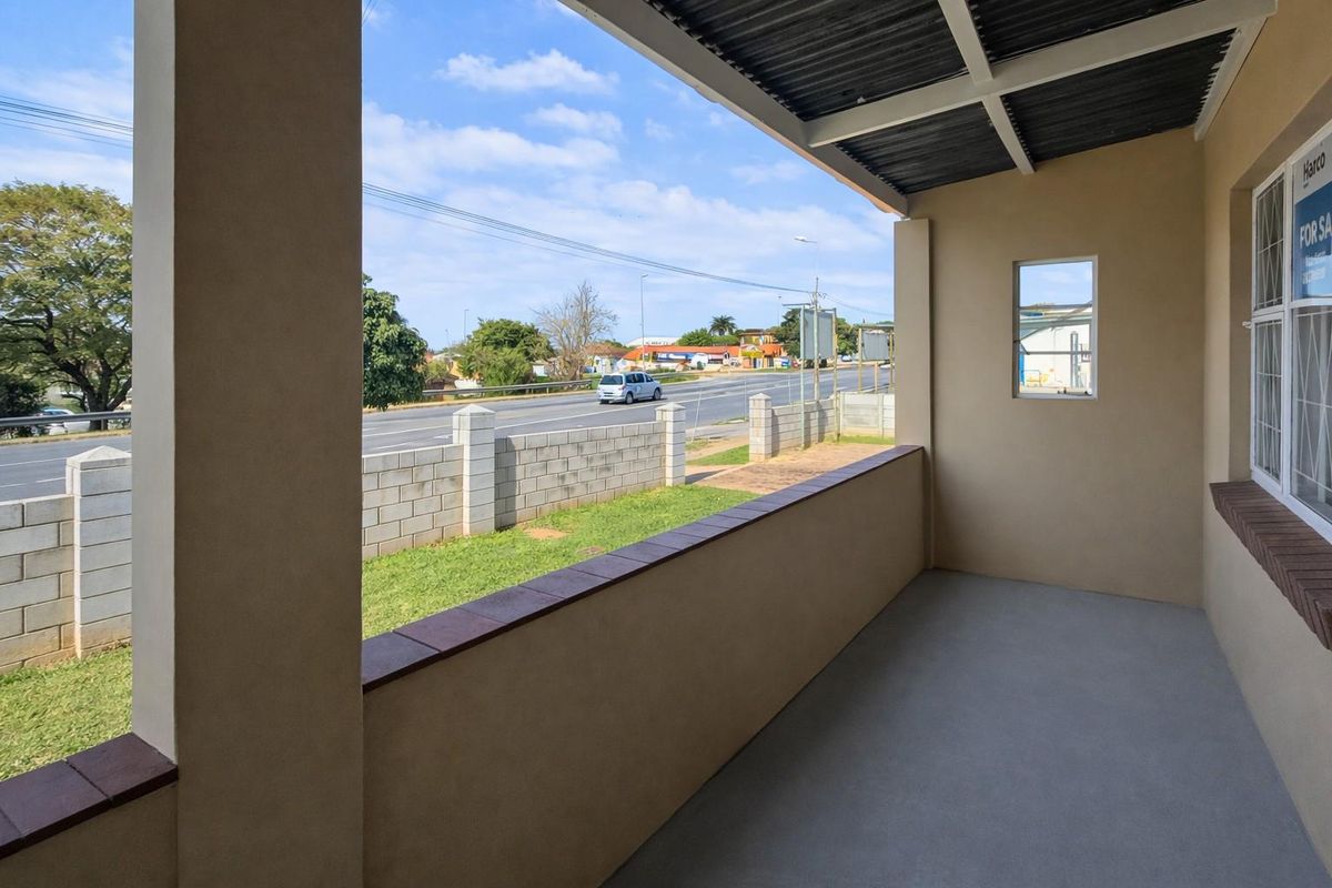 House To Rent in Mosel, Uitenhage - Photo 2