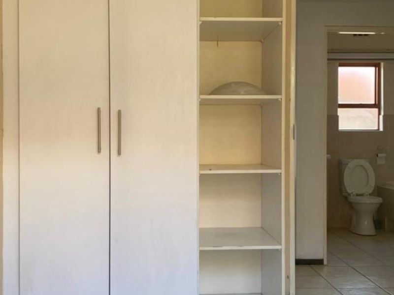 Move-In Ready Two Bedroom Townhouse - Photo 6