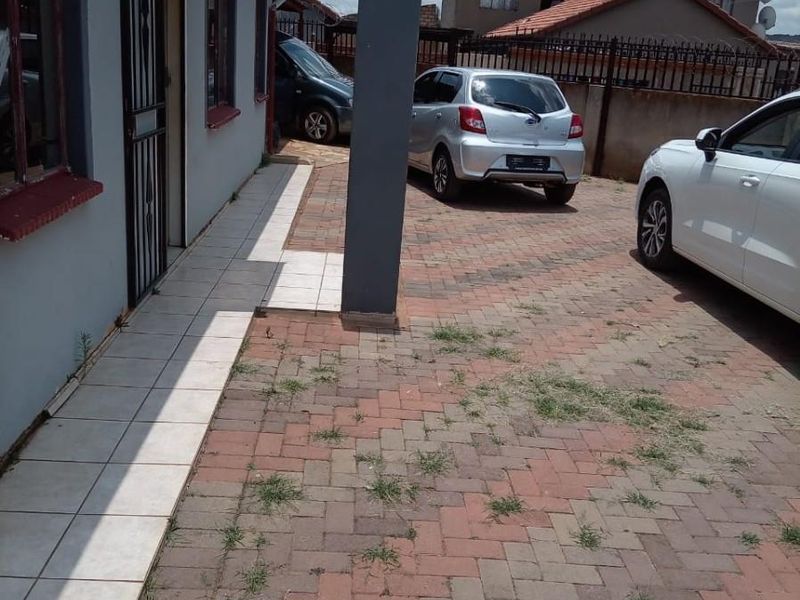 3 Bedroom House To Rent in Mahube Valley, Pretoria - Photo 2