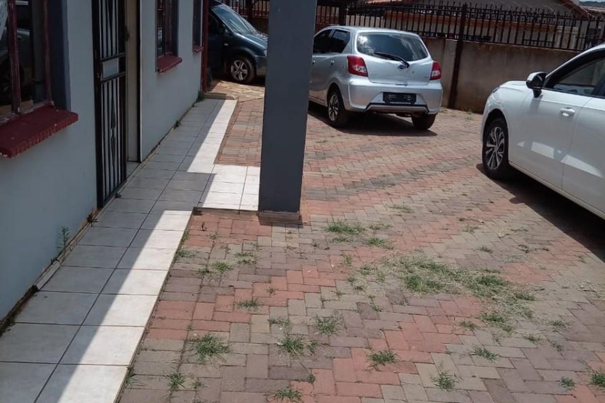 3 Bedroom House To Rent in Mahube Valley, Pretoria - Photo 2