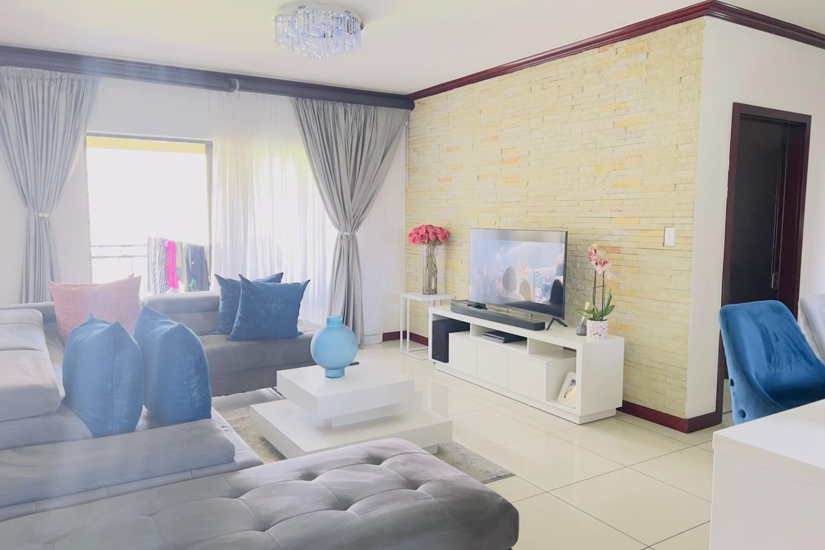 2 Bedroom Apartment For Sale in Summerset, Midrand - Photo 4