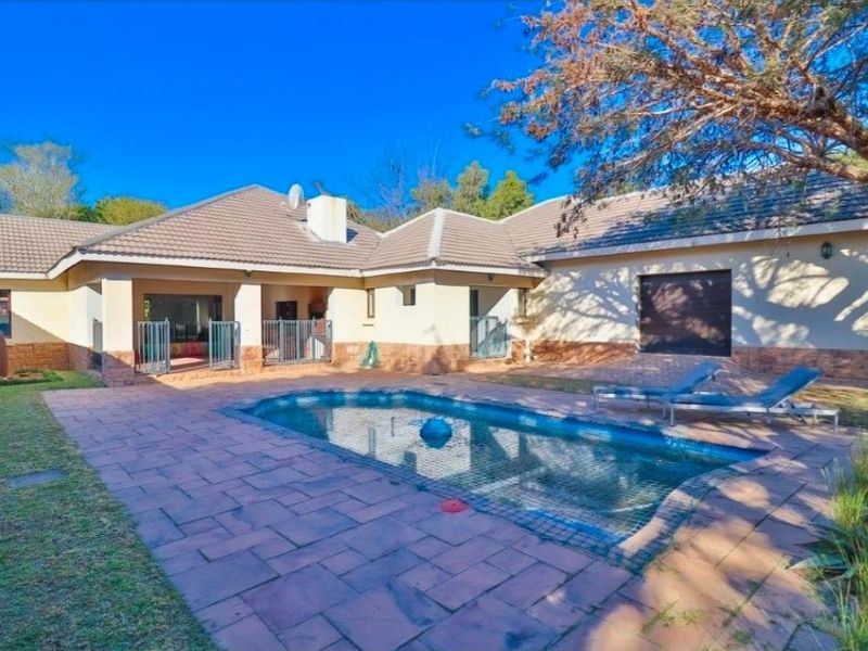 4 Bedroom House To Rent in Midrand, Sandton - Photo 9