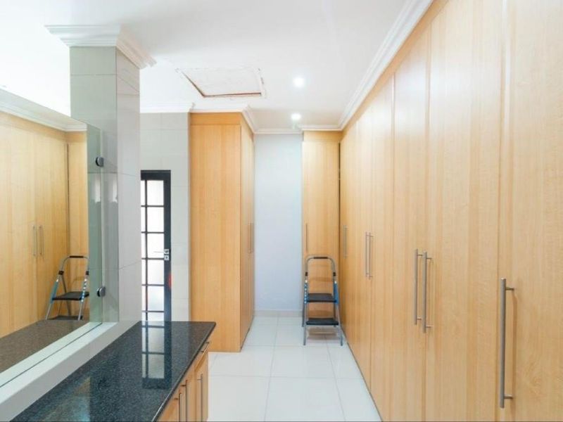 4 Bedroom House To Rent in Midrand, Sandton - Photo 8