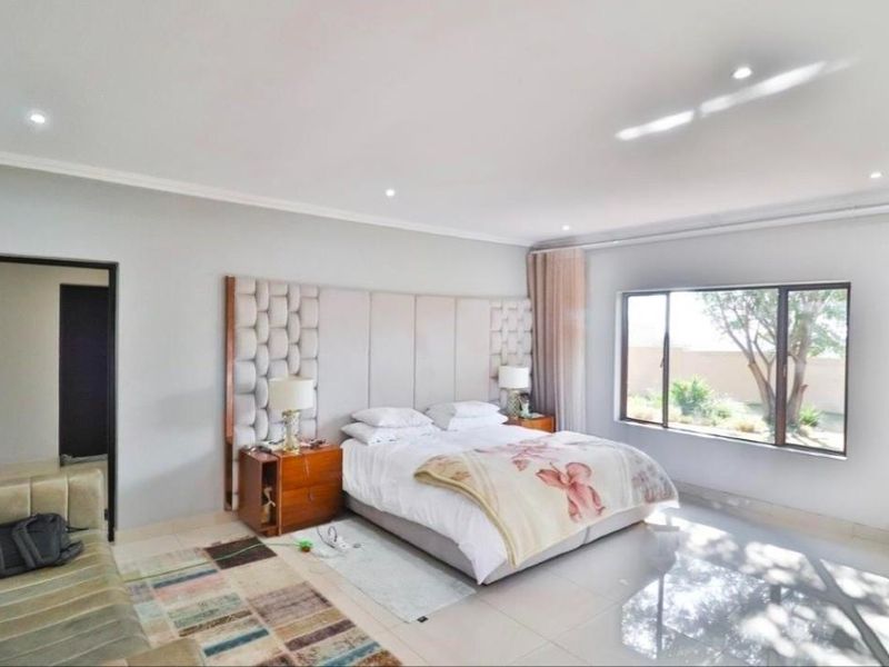 4 Bedroom House To Rent in Midrand, Sandton - Photo 10