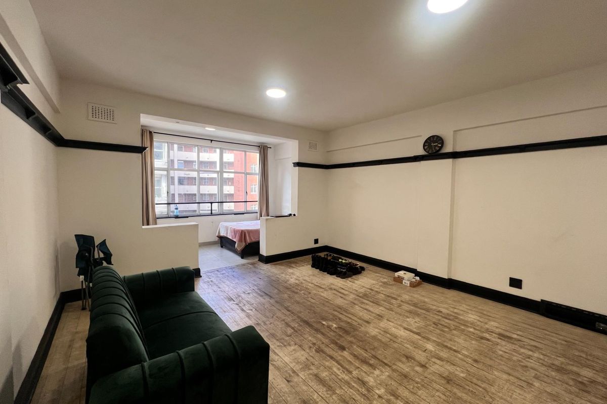 Studio Apartment To Rent in Durban Central, Durban, KwaZulu-Natal - Photo 4