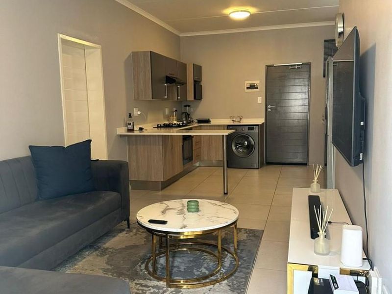 Apartment To Rent in Carlswald, Midrand - Photo 4