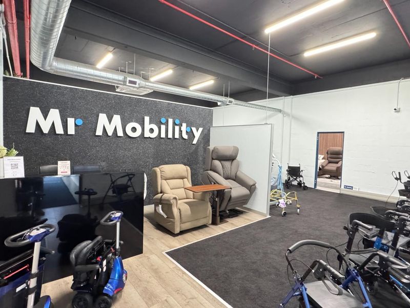 850m2 Industrial Property To Let in Paarden Eiland, Cape Town - Photo 2